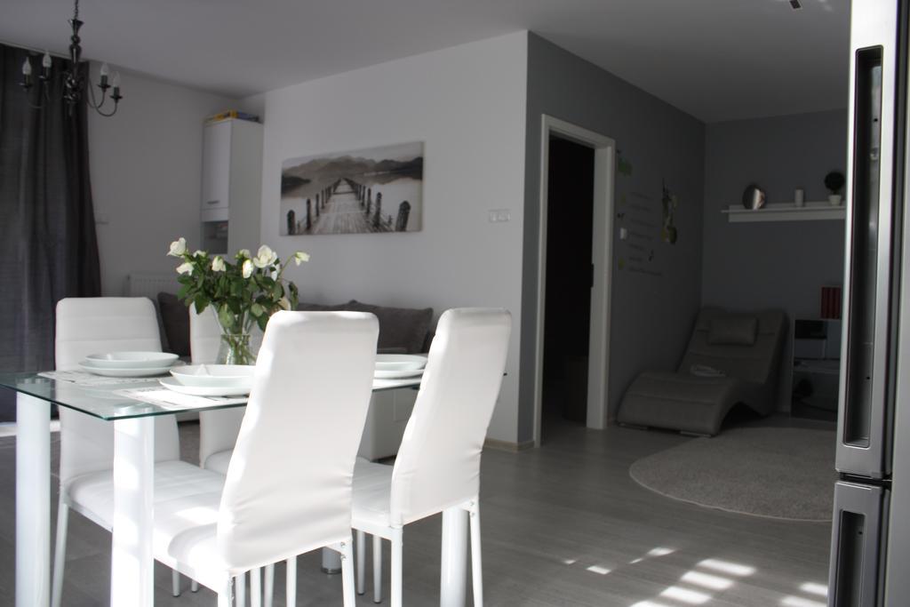 U-Stay Bond Apartament Kołobrzeg Kültér fotó